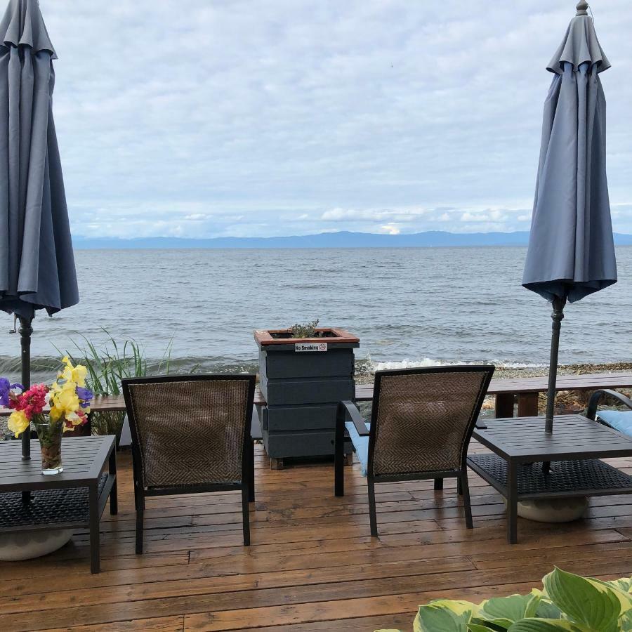 Qualicum Breeze Beach Resort Bowser Exterior photo